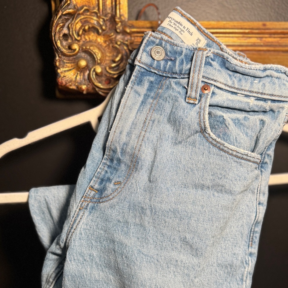 Abercrombie & Fitch 90s Ultra High Rise Straight Jeans